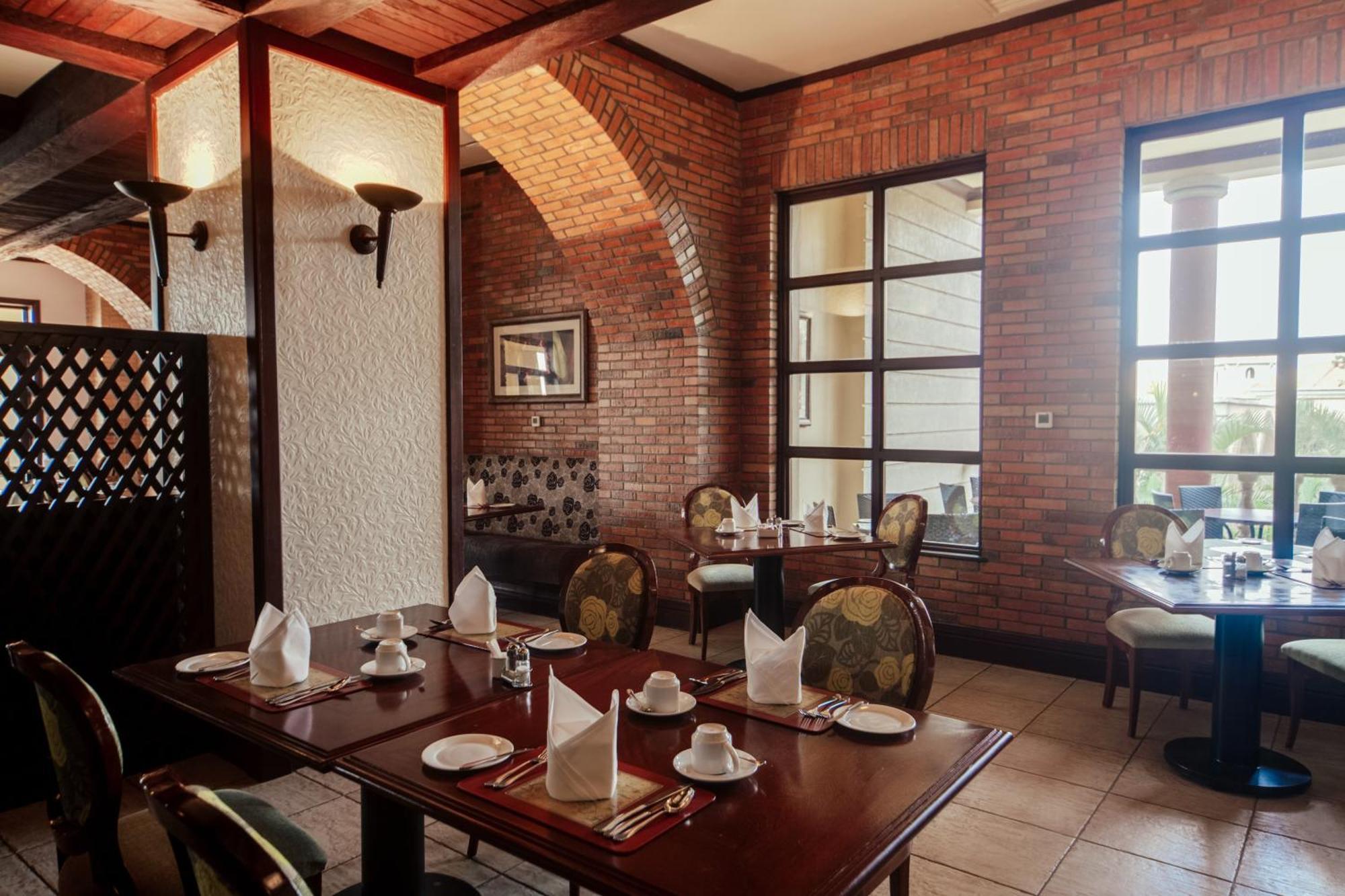 Lake Victoria Serena Golf Resort & Spa Kigo Exterior photo