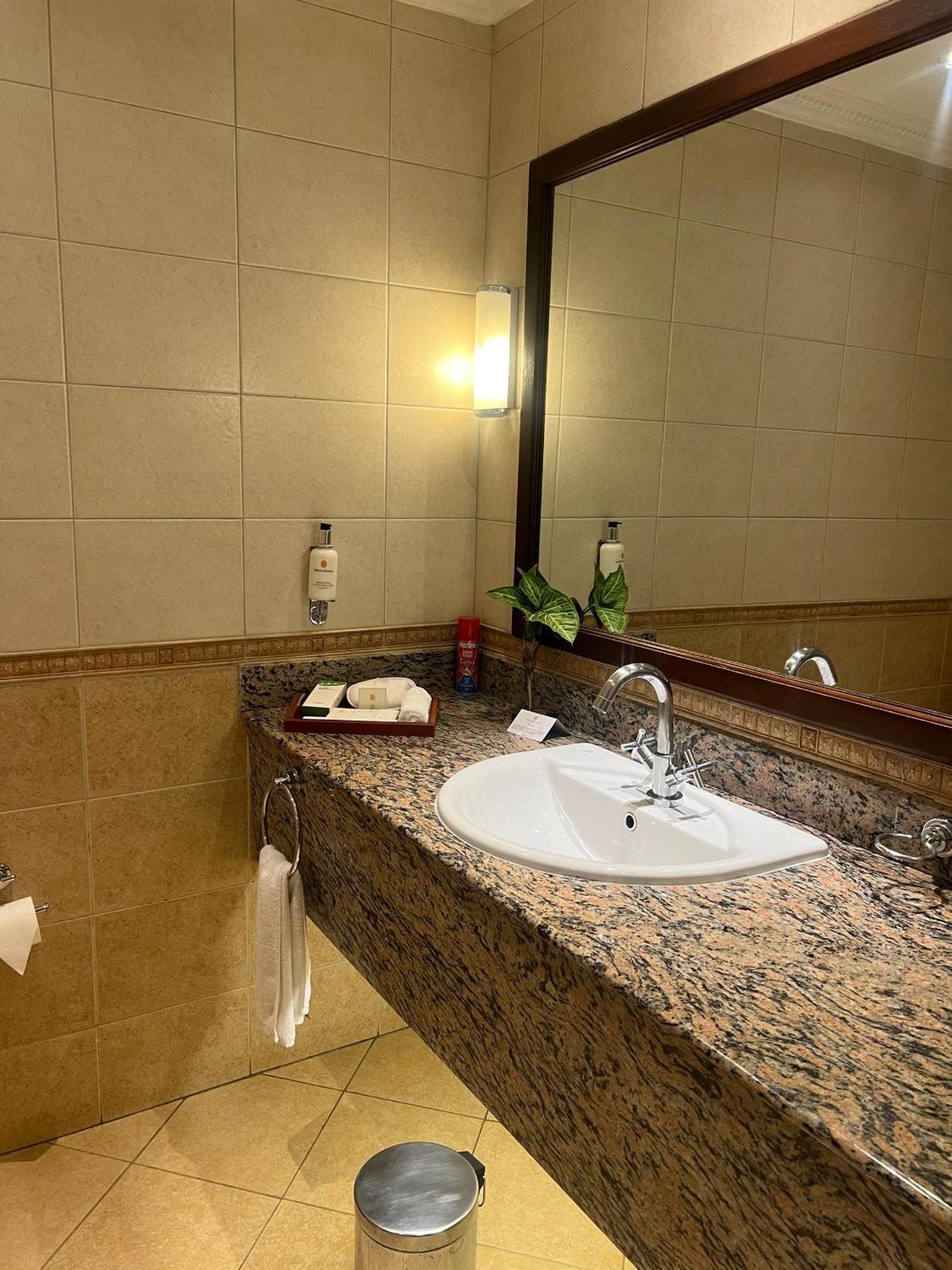 Lake Victoria Serena Golf Resort & Spa Kigo Exterior photo